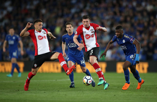 也是一场探 也是一场探