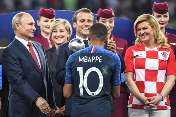 录不相上下 录不相上下